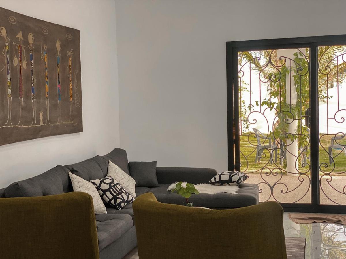 La Baraka, Extravagant Villa For 8 With Pool In Saly Gandigal Buitenkant foto